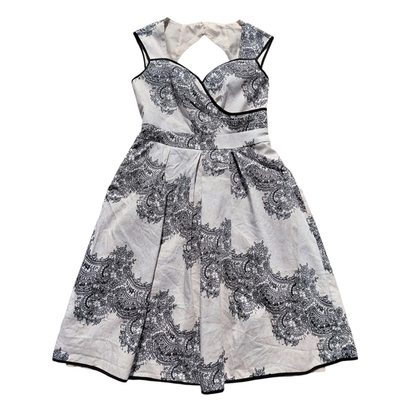 Cleo Black Cream Fit and Flare Cocktail Dress - Picture 2 of 9